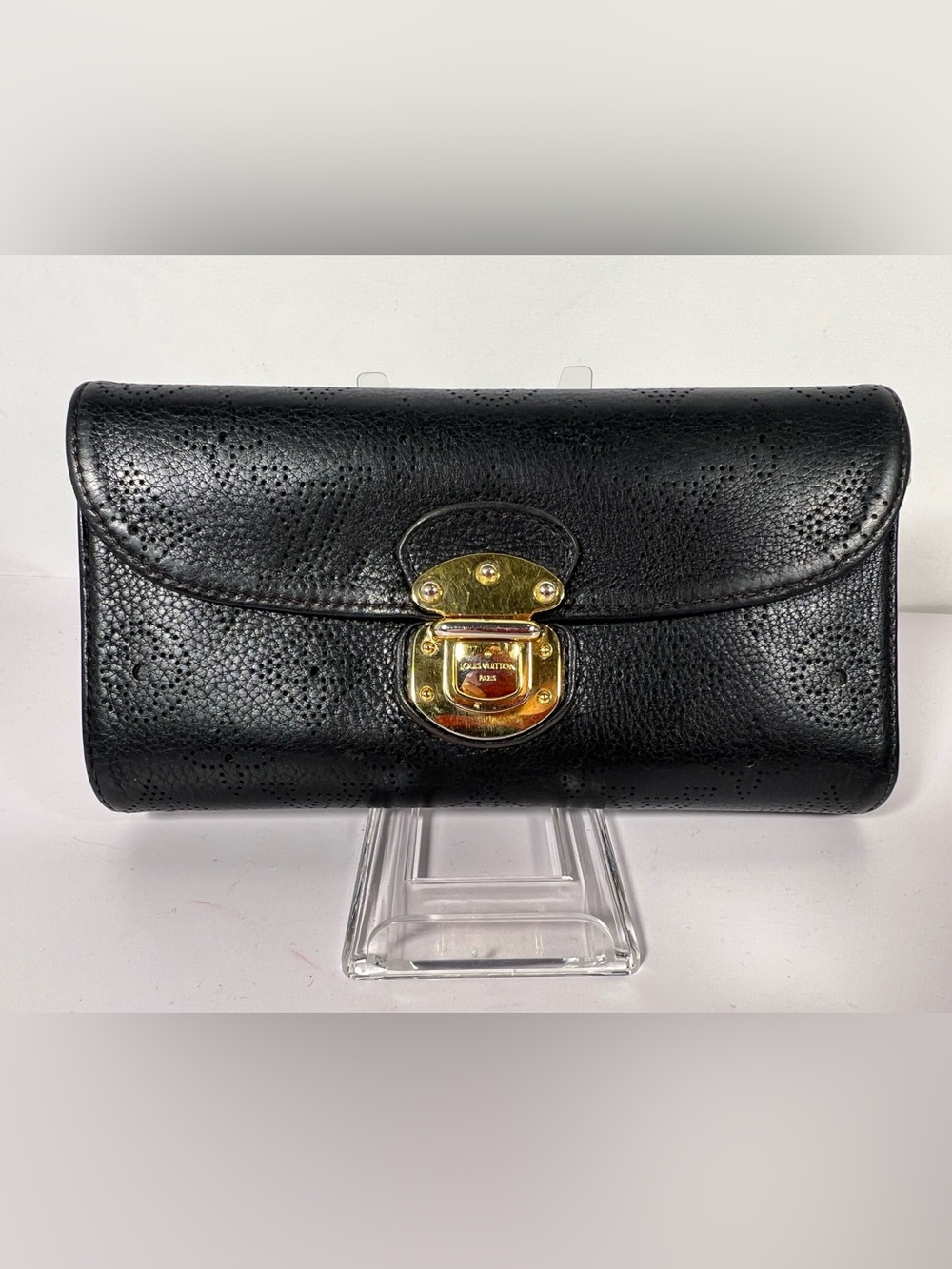 1212: Louis Vuitton Mahina Amelia Wallet Black Leather Gold Hardware